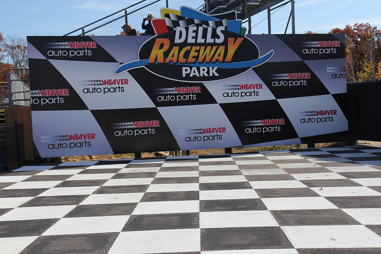 Dells Raceway Park — Victory Lane at w:Dells Raceway Park.
