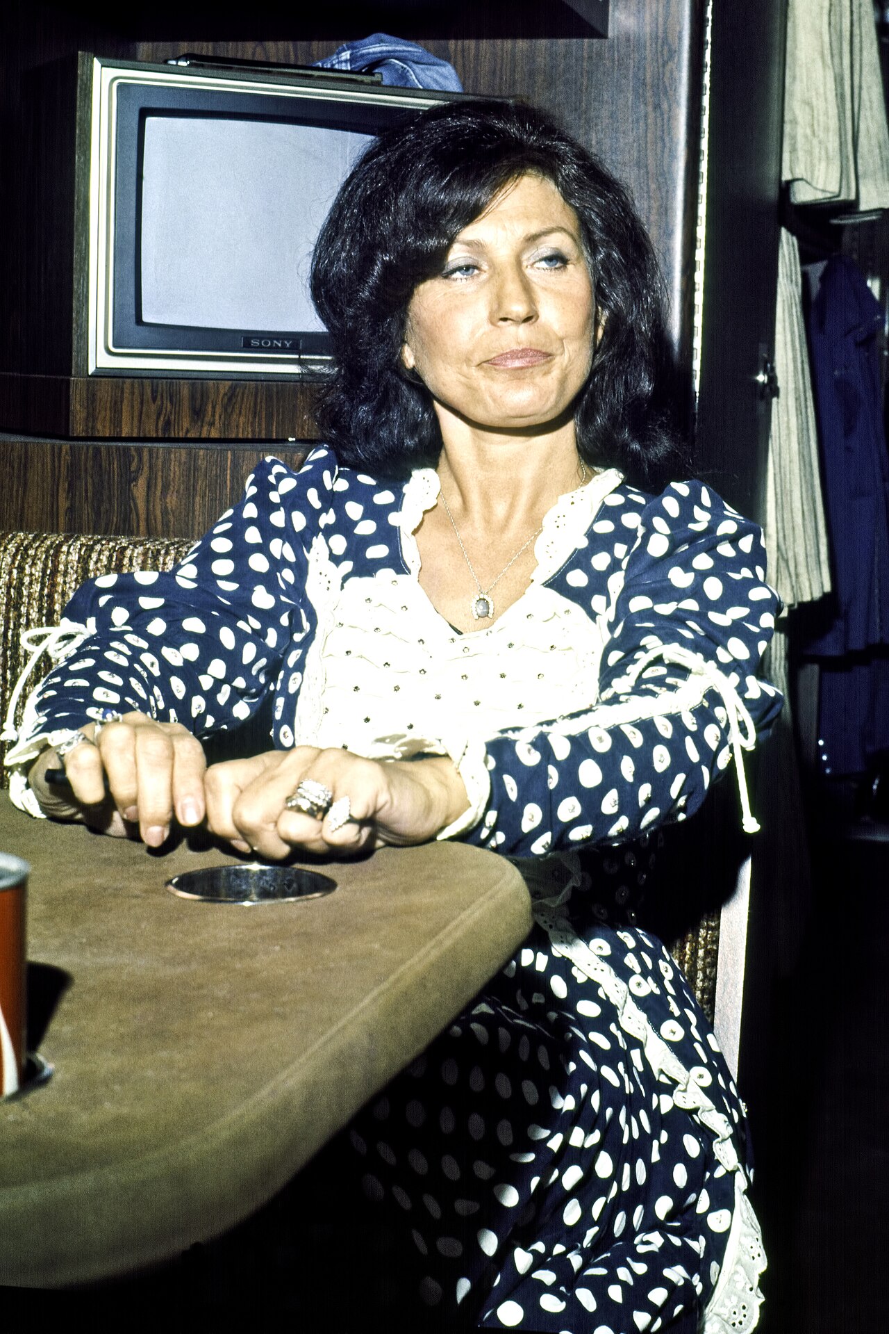 Loretta Lynn's Ranch — Loretta Lynn On tour 1975